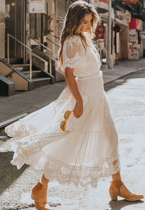 WW | Weiße Spitzenkleid