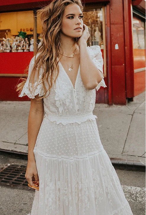 WW | Weiße Spitzenkleid