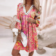 WW - Besticktes V-Ausschnitt Kleid