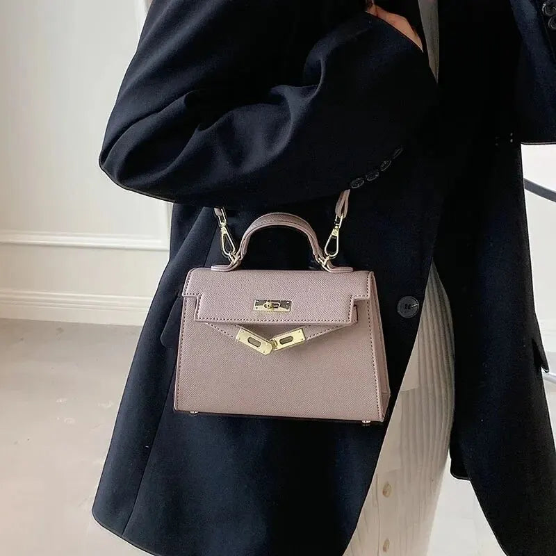 WW | Handtasche Echtes Leder Strukturiertes Design Abnehmbarer Schulterriemen Elegantes Aussehen