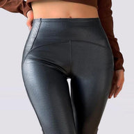 W&W - Lederhosen für Frauen