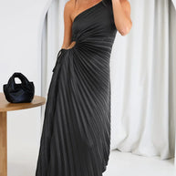 WW | One Shoulder Plissee Midi Kleid
