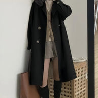 Elegante und lässige Winterkleid