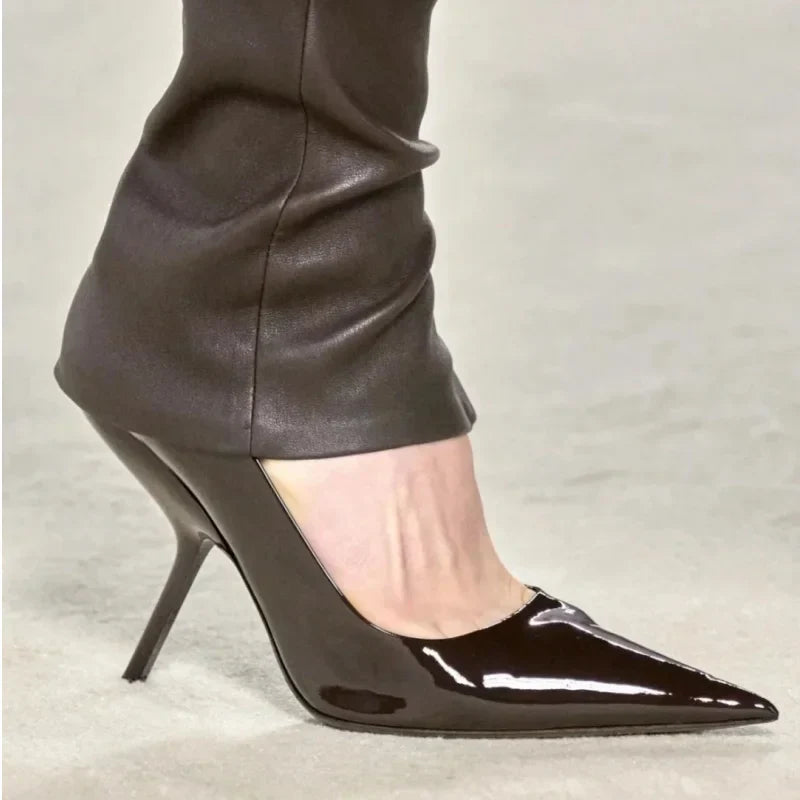 WW | Neuer Stil Damen Hohe Absatzschuhe Lackleder Spitz Toe Einfarbige Nachtclub Party Schuhe Damen Sommer Halb Slippers