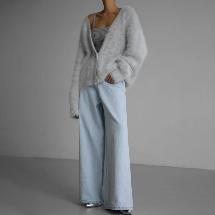Flauschige Damen Strickjacke V-Ausschnitt