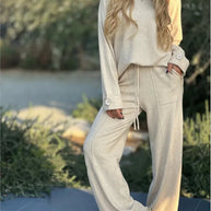 WW | Casual 2-piece T-shirt and pants set – Comfortable and stylish for everyday and leisure