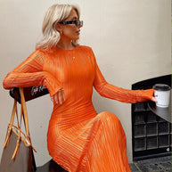 WW - Enganpassendes Midi-Kleid mit langen Ärmeln für Frauen