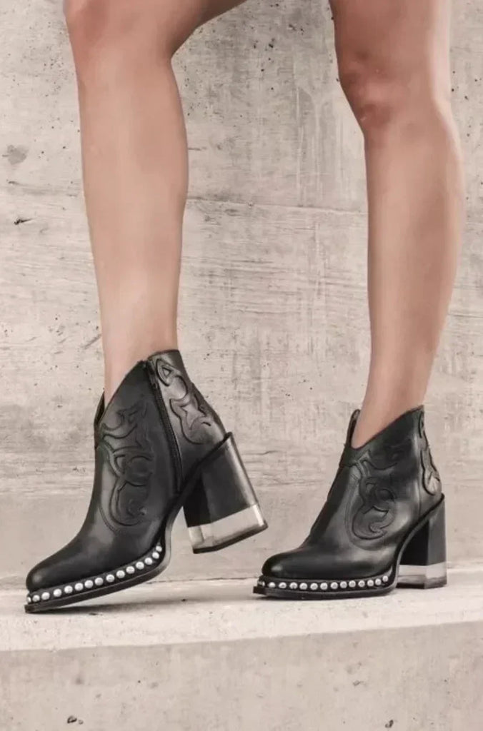 WW | Unterstützende und Trendige Stiefel