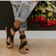 WW | Sandalen mit Kreuzband und Zehenring