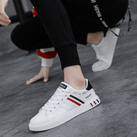 WW | Sportliche Sneakers