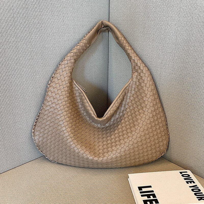 WW | ️elegante Lederschultertasche