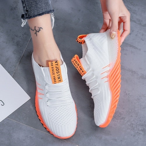 W&W Mode | Wildleder-Sneakers - Bequeme, alltagstaugliche Schuhe