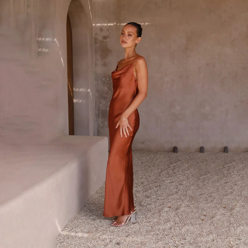 W&W Mode | Langes Satin Kleid