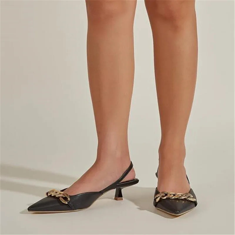 WW | Elegante Damen Pumps Mit Luxuriösem Ketten Detail