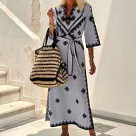 Clara™ - Locker geschnittenes Kleid mit Gürtel