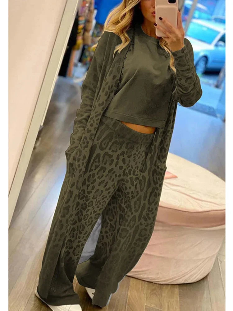 WW | Cardigan mit Langen Ärmeln und Taschen Im Leopardenprint und Hose mit Gummi In Der Taille