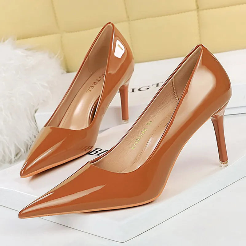 WW | Ein bisschen zu wilde Pumpschuhe