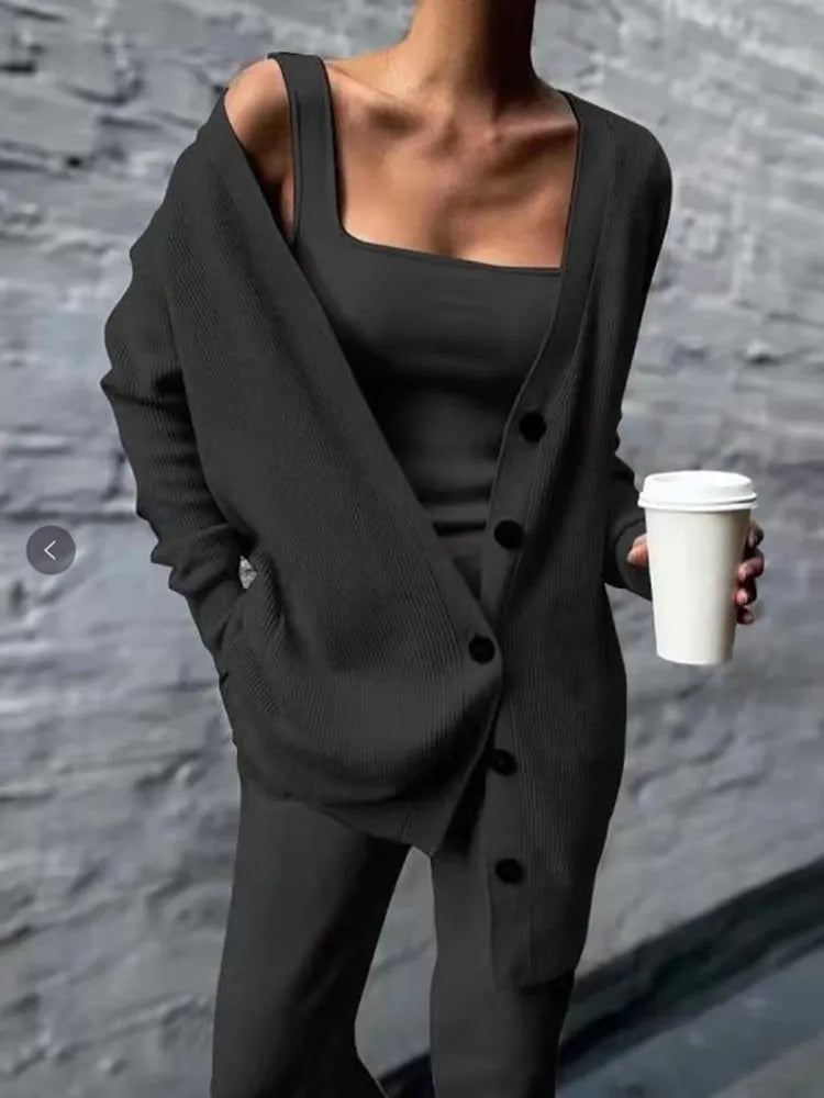 W&W - Gestricktes dreiteiliges Set