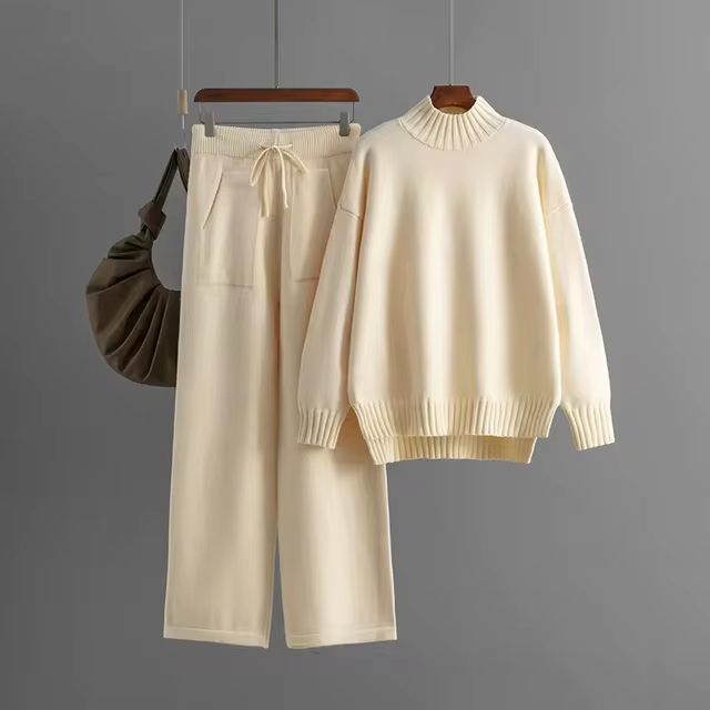 WW | Stilvolles Set Aus Langärmeligem Pullover Und Gerader Hose