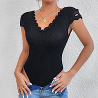 WW | Fit V-ausschnitt Spitzenbodysuit Atmungsaktives Stretchmaterial Elegante Ganzjahresbekleidung