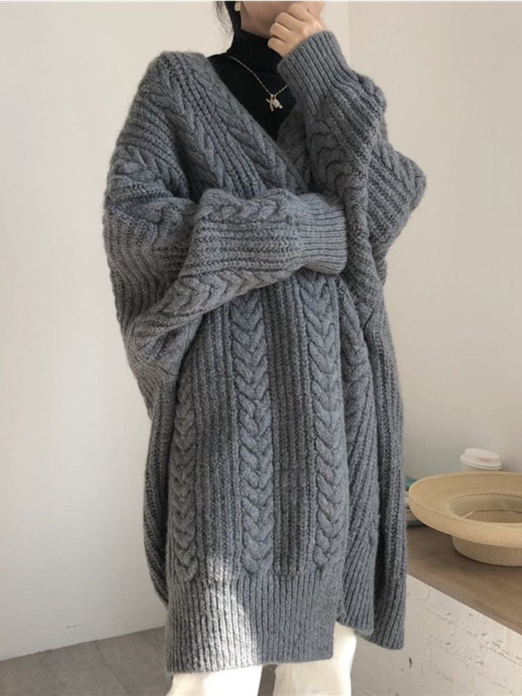 Lange Damen-Strickjacke aus Wolle