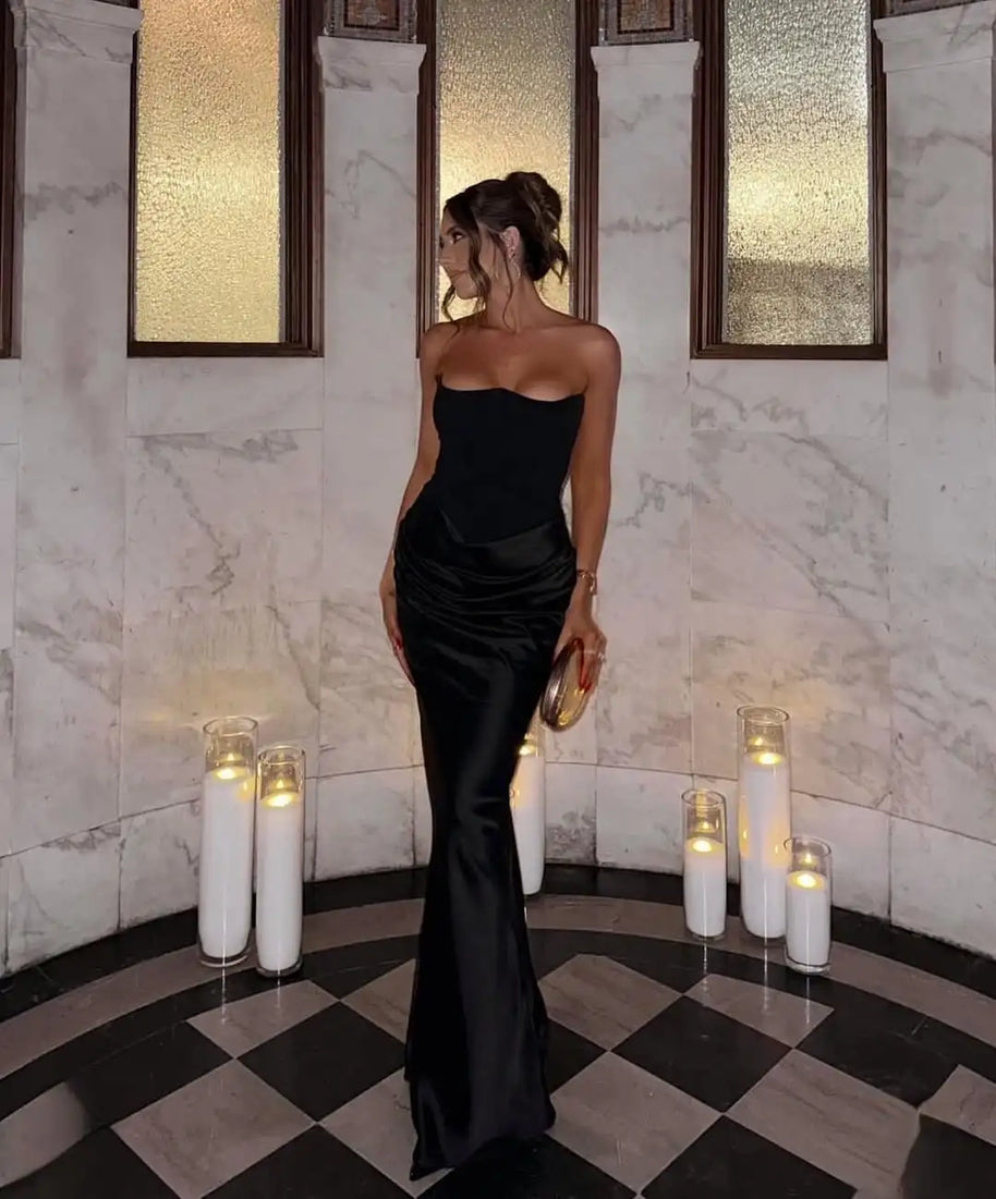 WW | Strapless Pink Satin Ballkleid