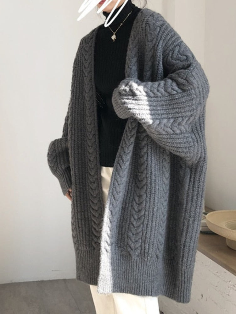 Lange Damen-Strickjacke aus Wolle