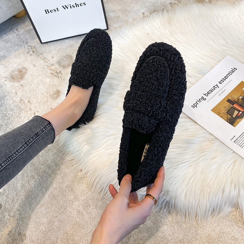 W&W Mode – Plüsch-Slipper