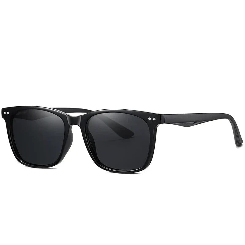 WW | Klassische Sonnenbrille mit transparentem Rahmen