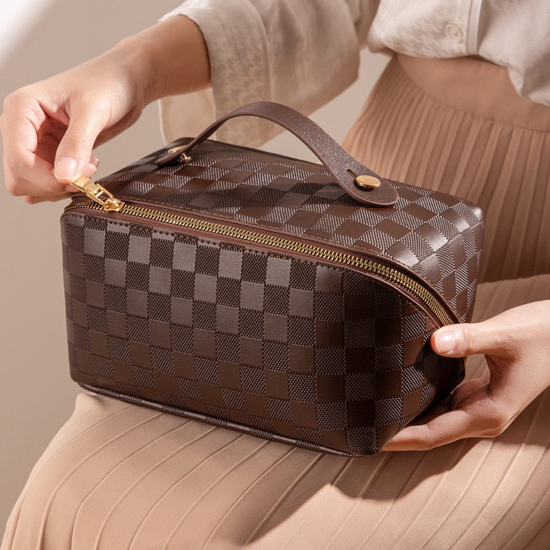 W&W Mode | Luxuriöse karierte Kosmetiktasche