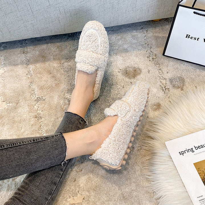W&W Mode – Plüsch-Slipper