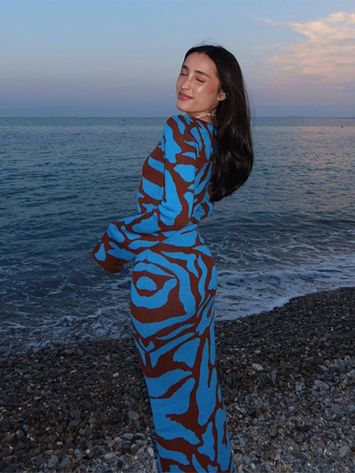 W&W Mode | Stilvolles lang gestricktes Kleid mit langen Ärmeln
