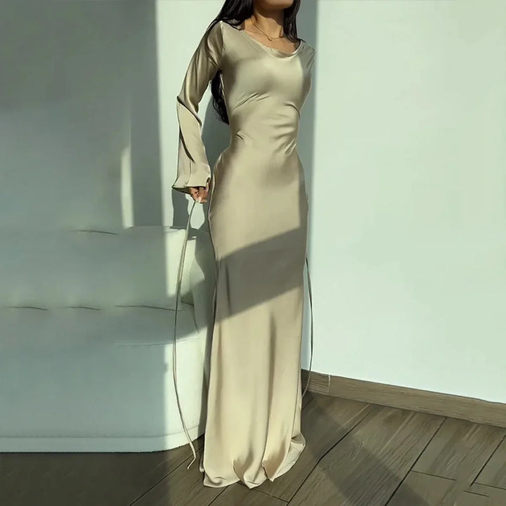 W&W Mode - Elegantes minimalistisches Abendkleid | Schlichtes, elegantes Abendkleid mit langen Ärmeln