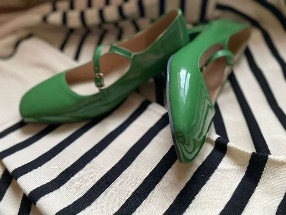 WW | Schuhe mit Glänzendem Blockabsatz