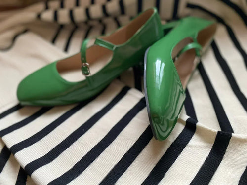 WW | Schuhe mit Glänzendem Blockabsatz