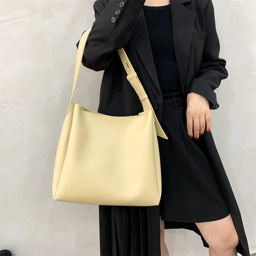 WW Hochwertige Damen Shopper Große Kapazität Schultertasche Reine Farbe Breiter Riemen Weiches PU-Leder
