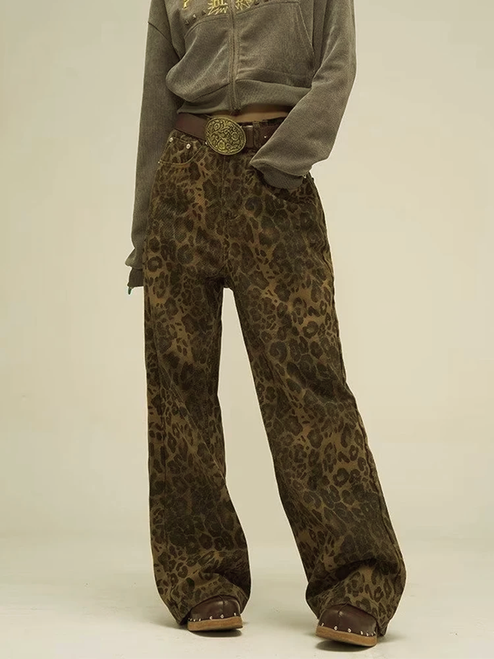 WW | Virale Jeans mit Leopardenmuster