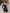 WW | Stilvolles Ein-Schulter-Glitzerkleid mit Federn