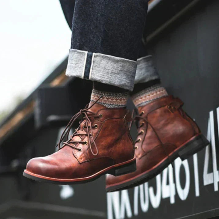 WW | Hohe Lederstiefel für Herren