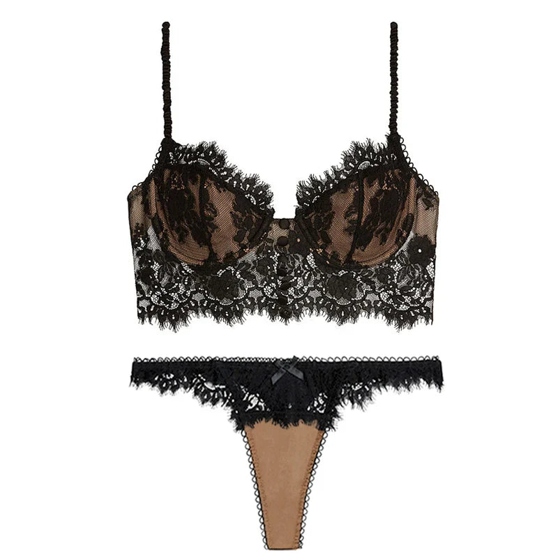 WW | In deinem Herzen eingeschlossene Lingerie