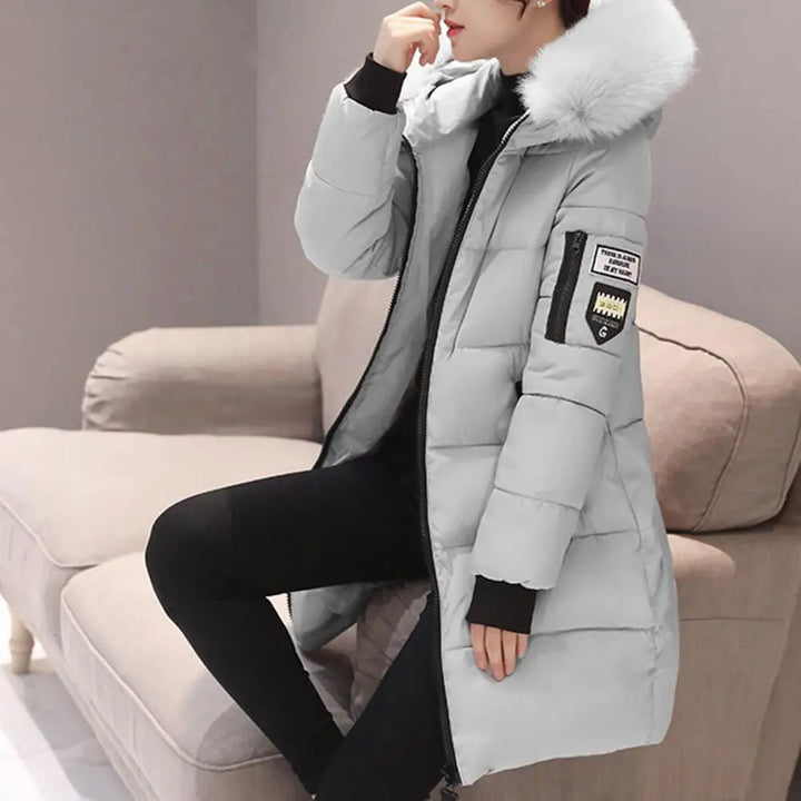 W&W Mode | Winterjacke mit auffälligem Kragen und Applikationen