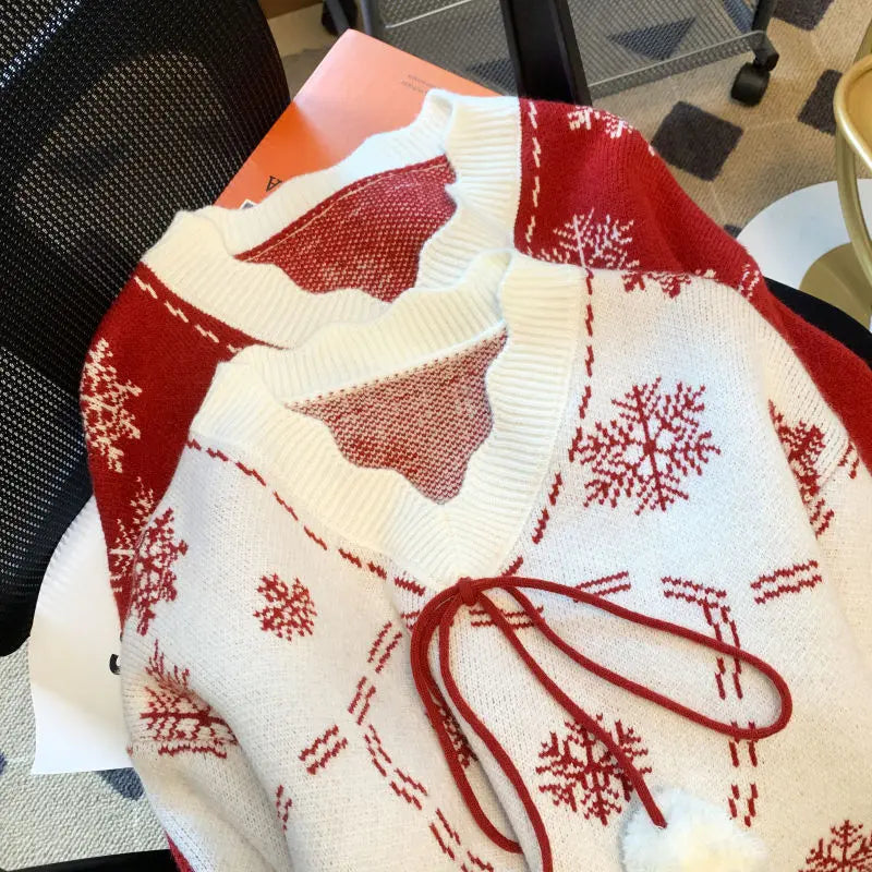 WW - Hässlicher Weihnachtspulli - V-Ausschnitt mit langen Ärmeln und verspielten Details