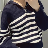 weite Turtleneck Damenpullover mit gestreiftem Revers