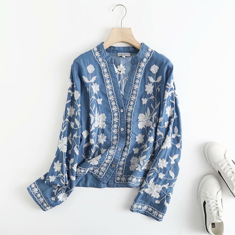 Damen-Bluse mit Blumenstickerei und durchgehender Knopfleiste
