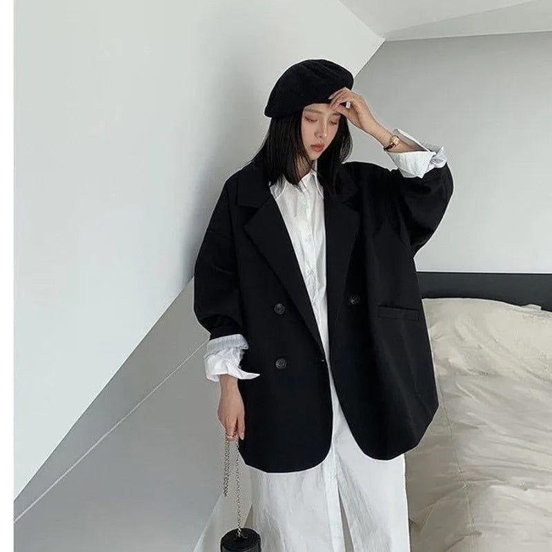 WOLFF Eleganz: Vielfarbige Oversize-Blazer für Stil und Komfort