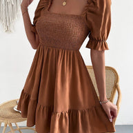 WW - Braunes Minikleid mit Puffärmeln