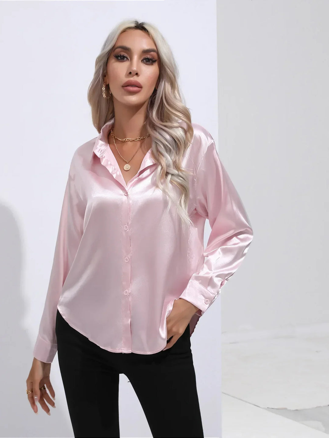 W&W Mode | Elegante Satinbluse Mit V-ausschnitt & Langen Ärmeln