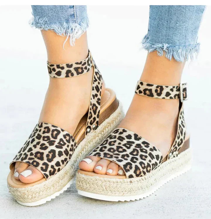W&W Mode | Trendige Sandalen Für Damenfüße