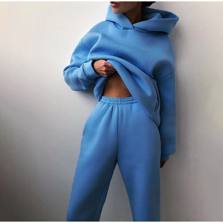 W&W Mode - Bequemer Kapuzen-Zweiteiler im Oversize-Look