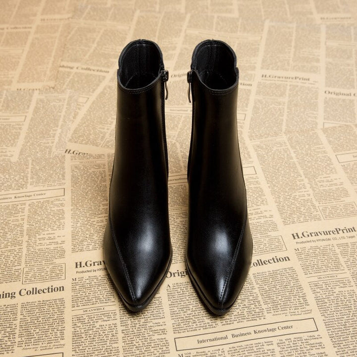 W&W Mode Damen Stiefeletten im Stil - Schlanke Silhouette für zeitlose Eleganz